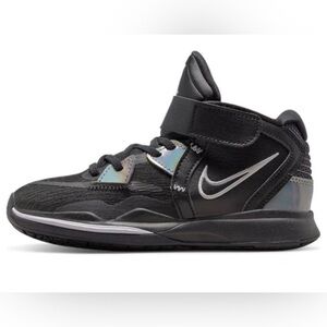 Nike Infinity 'Black Metallic Silver' DD0332-005 boy sneakers 11C floor model